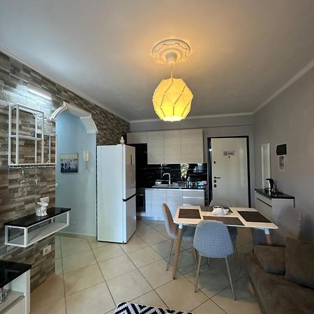 Sunset Apartments Lungomare Vlorë エクステリア 写真