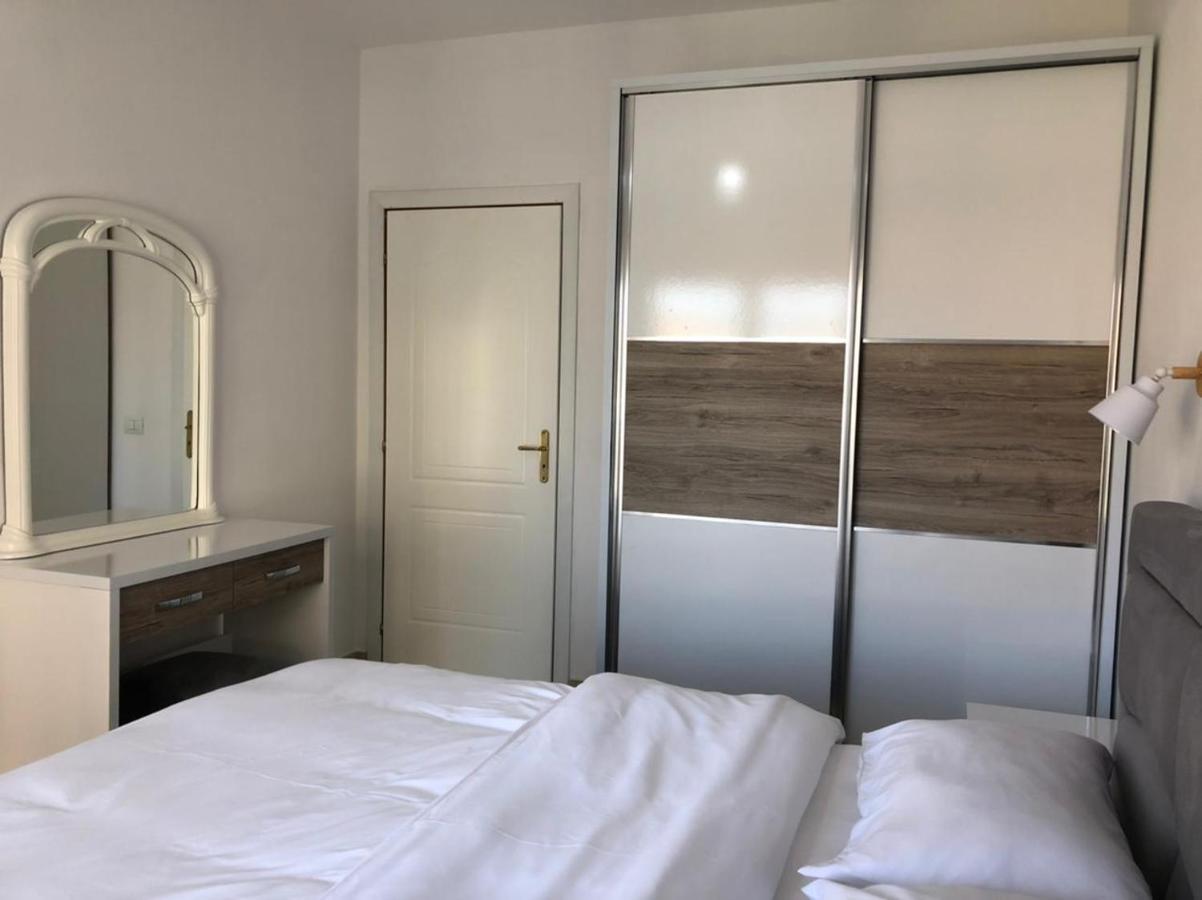 Sunset Apartments Lungomare Vlorë エクステリア 写真