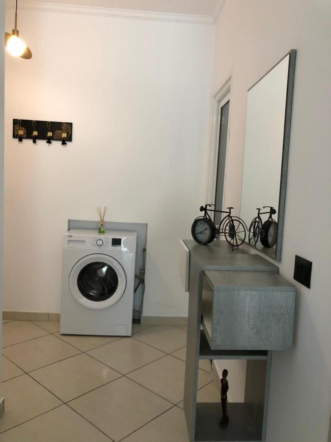 Sunset Apartments Lungomare Vlorë エクステリア 写真