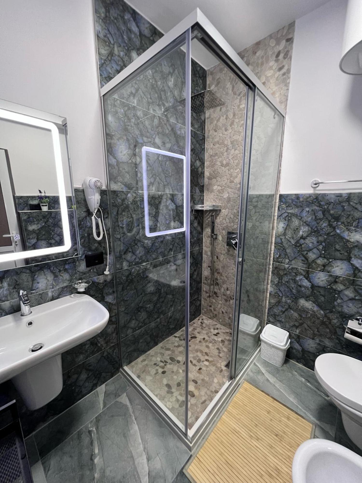 Sunset Apartments Lungomare Vlorë エクステリア 写真