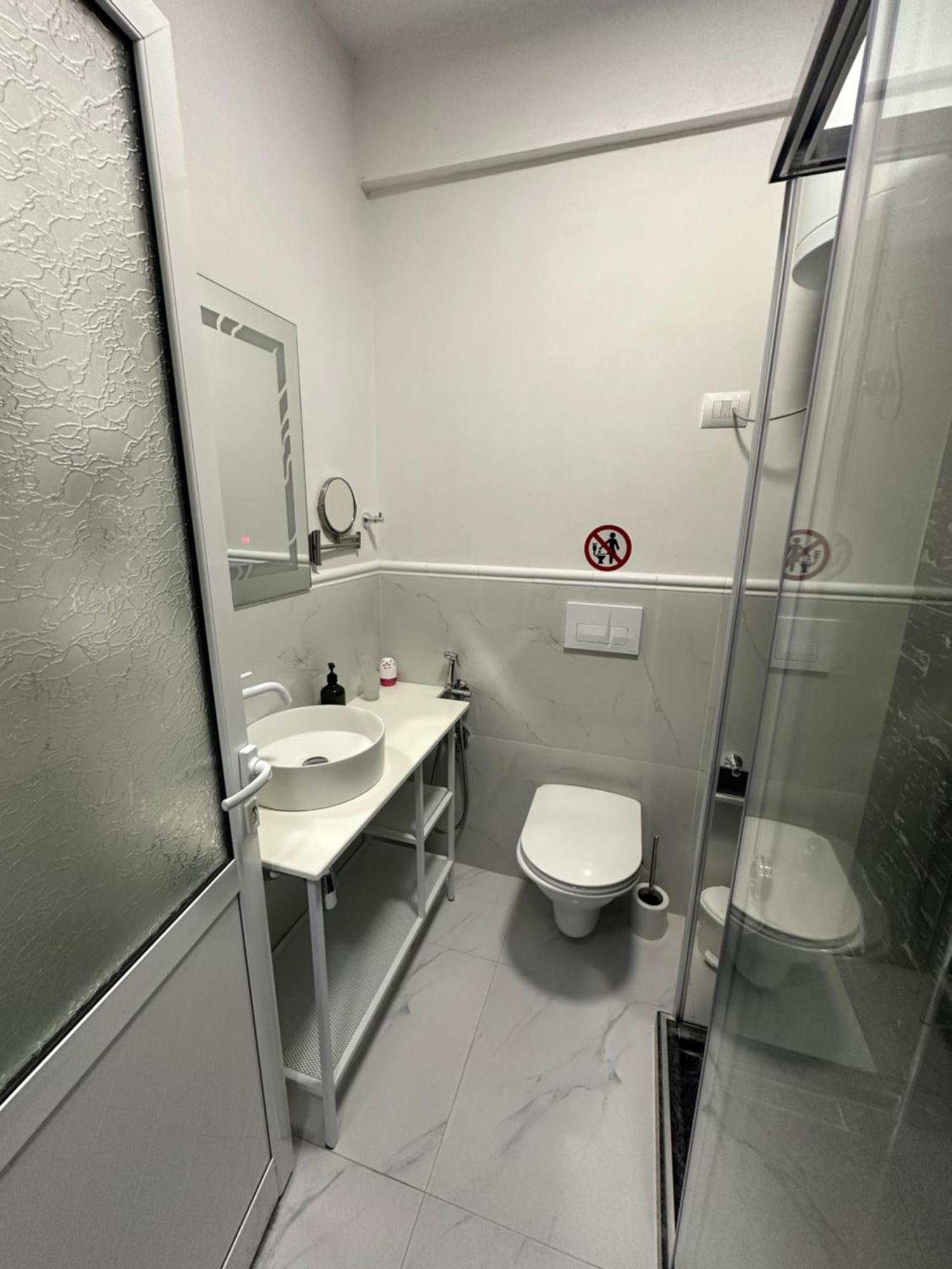 Sunset Apartments Lungomare Vlorë エクステリア 写真